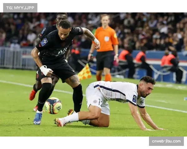 法甲里昂客场大胜蒙彼利埃 米卡乌塔泽破门拉卡泽特建功