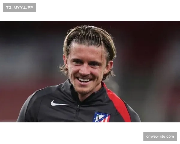 加拉格尔加盟热刺，主帅弗兰克盛赞其即战力