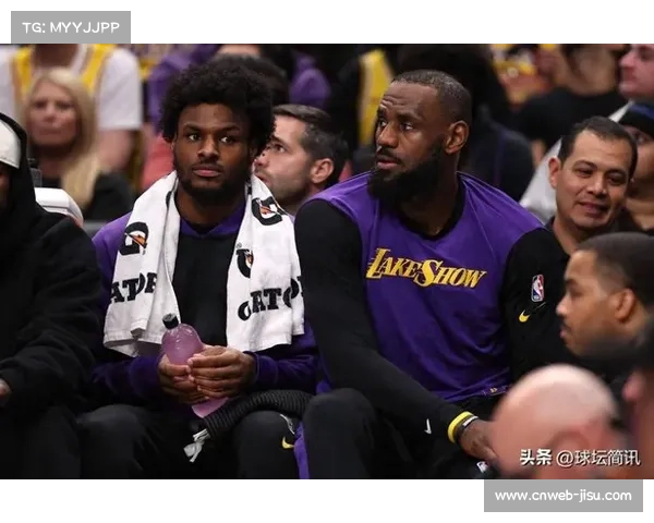 詹姆斯生涯首次替补入选NBA全明星，连续22次刷新历史纪录